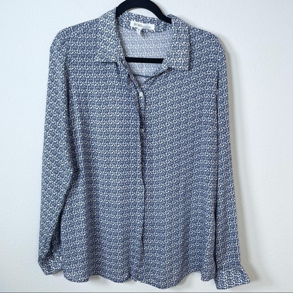 BCBGeneration Blouse Sz Large - Picture 13 of 13